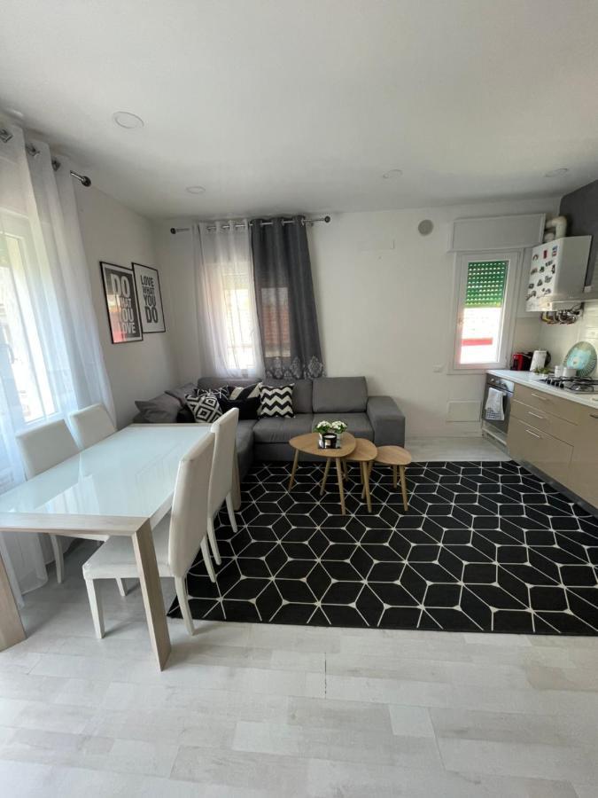 Casa Di Isabelle Venezia Apartment เมสเตร ภายนอก รูปภาพ